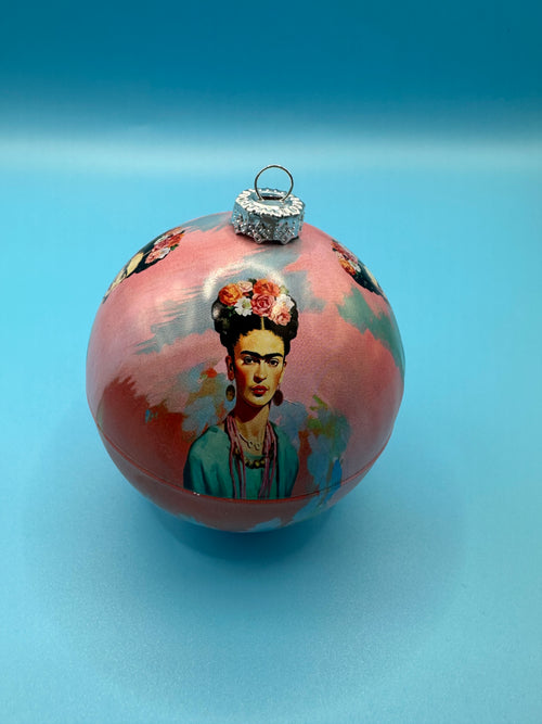 Pinke Frida Kahlo Weihnachtskugeln